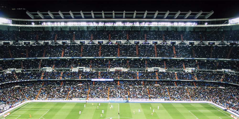 Planes originales con amigos en Madrid: Tour Santiago Bernabéu y Wanda Metropolitano