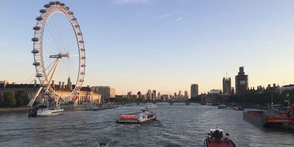 Actividades turísticas en Londres para hacer en enero - Crucero por el Támesis
