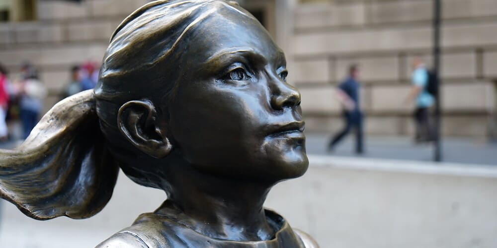 Qué ver en Wall Street - escultura de Fearless Girl