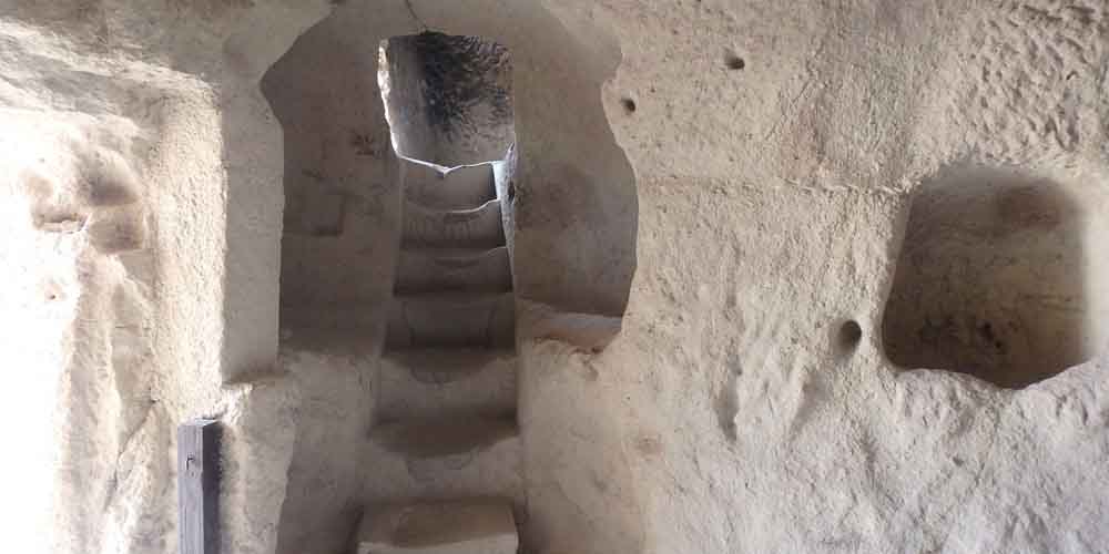 Visita a una ciudad subterránea y casa cueva de la Capadocia en 3 días.