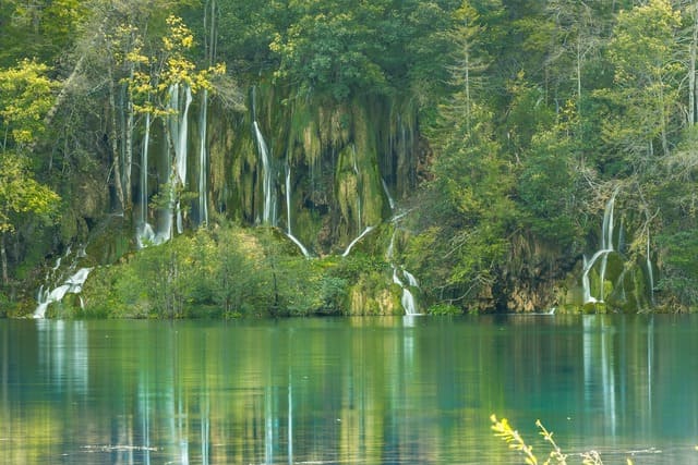 Cascadas en el Parque de los Lagos de Plitvice