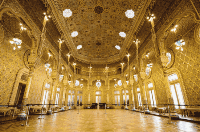 Sala del Palacio de Oporto