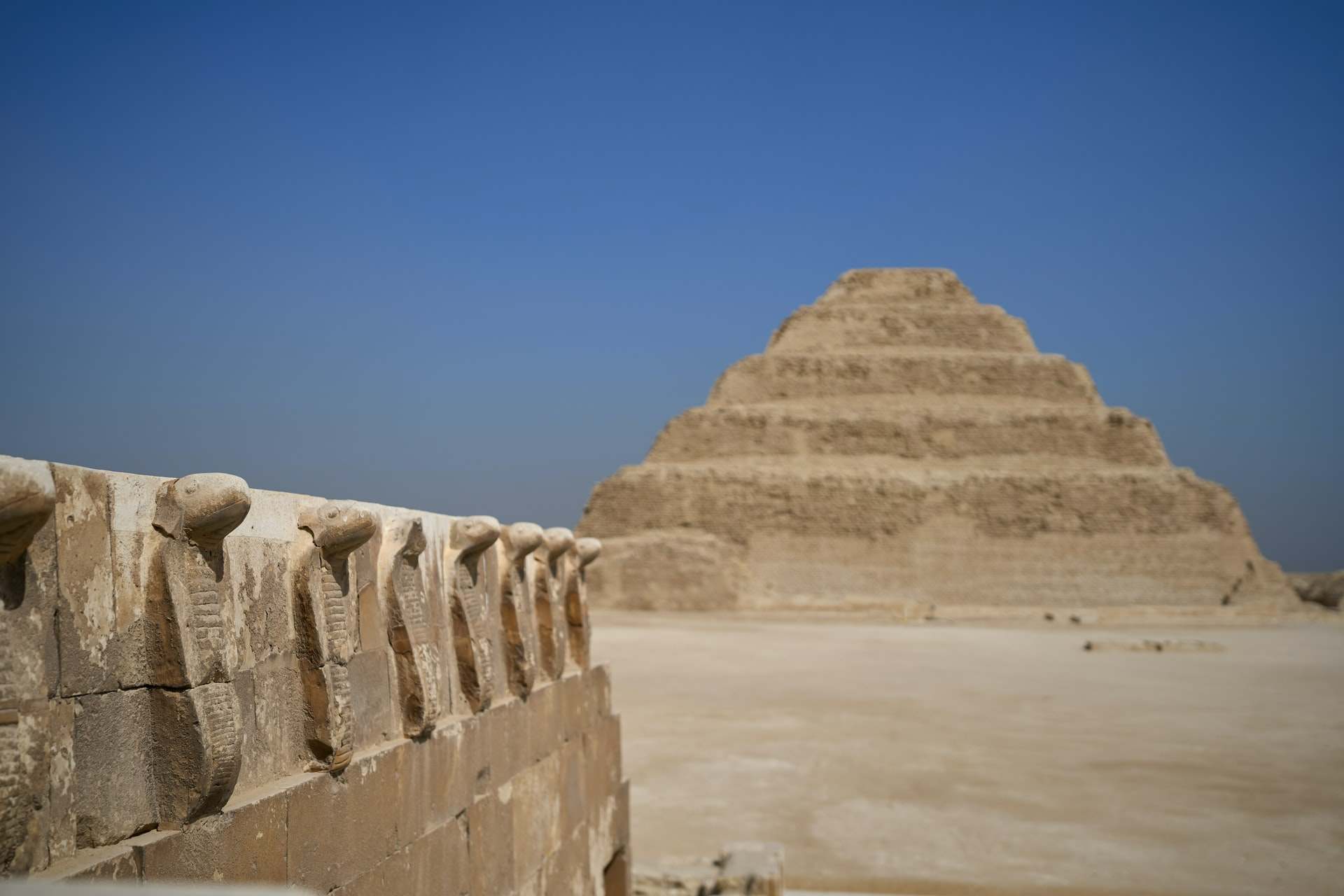 Pirámide Escalonada de Zoser, la primera pirámide.