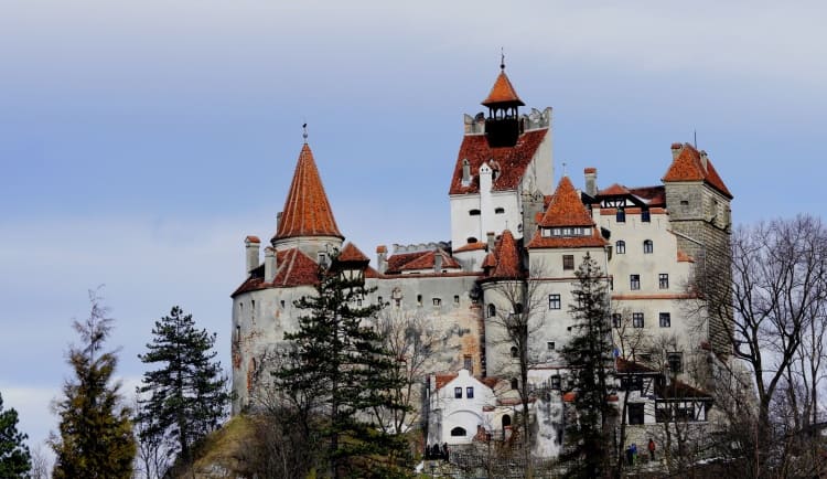 Descubre el famoso Castillo del Conde Drácula.