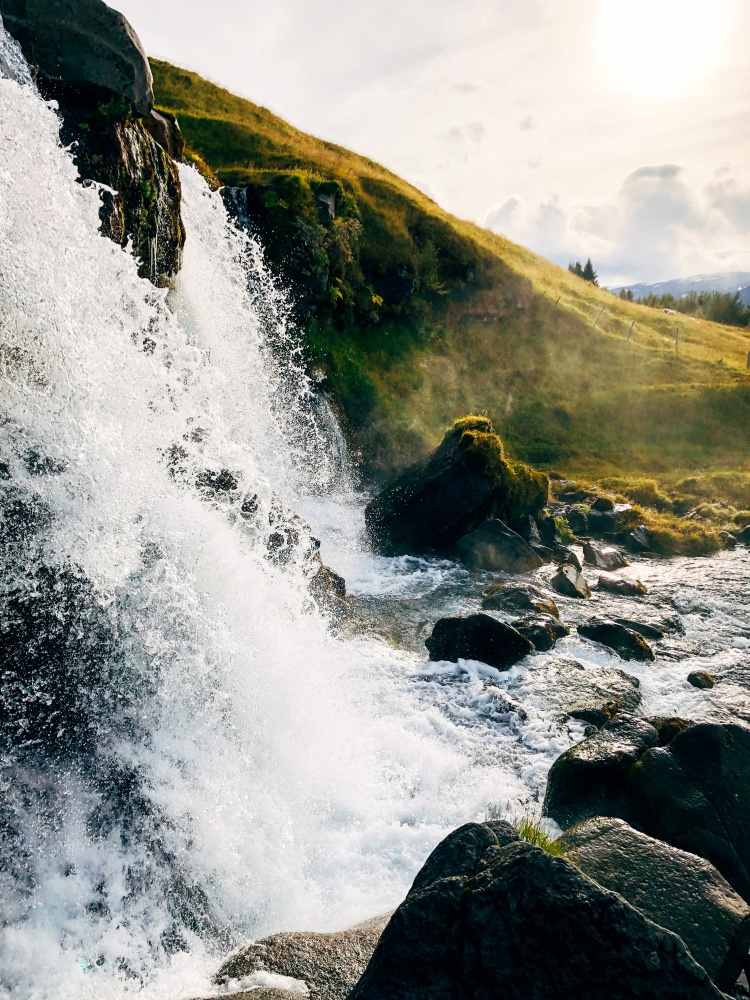 gluggafoss-primera-cascada-ruta-sur-islandia-cinco-dias