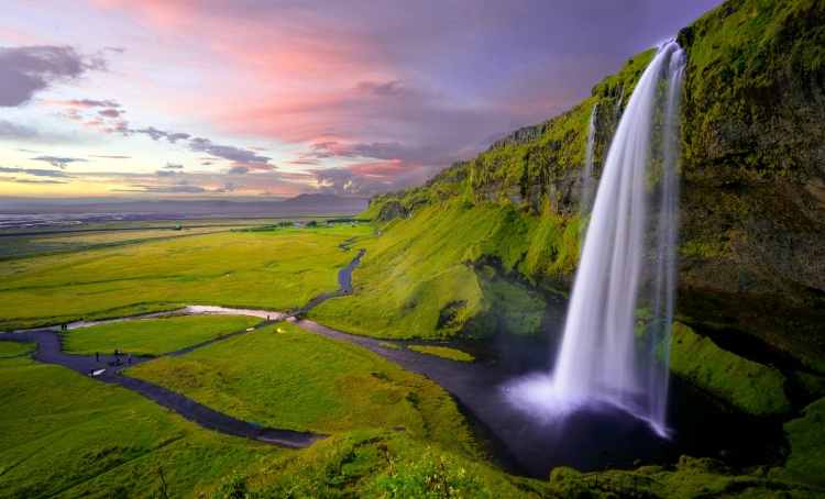 La cascada más famosa de Islandia de la ruta sur del país.