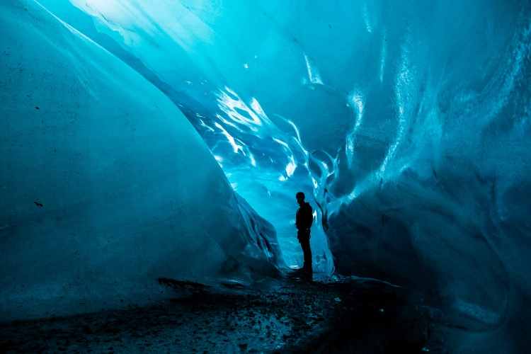 Descubre el corazón helado del glaciar más grande de Islandia.
